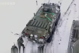 乌海军挑战黑海的俄海军！能动手尽量不啰嗦，用实战练手视频封面