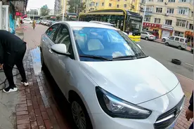 超低价格租了一辆车，继续东北自驾之旅，相比开自己车哪个更划算视频封面