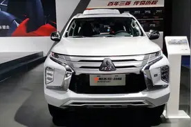 成都车展值得看05：颜值翻天覆地的新三菱帕杰罗劲畅竟是国五排放