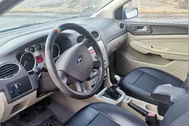 两万多买一台2013年的福克斯，保值率低的车真香，开一圈真值！