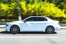 老司机推荐三款有驾驶乐趣的手动挡车，操控好动力足，关键还省油视频封面