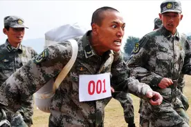差距！美特种兵要求11分钟跑2.4公里，在解放军中连及格都做不到