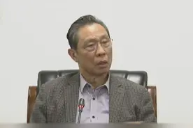 83岁钟南山再战防疫最前线视频封面