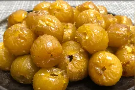 新鲜的枣儿不要直接吃了，试试这样做成蜜枣，口感软糯，香甜爽口