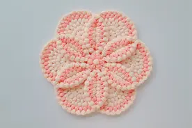 “超梦”立体大花朵，用3.0mm的钩针，编织可爱视频封面