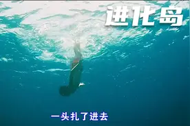 小男孩怀孕六个月。视频封面