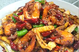 干锅香辣虾好吃有窍门，做法和步骤详细介绍，麻辣鲜香超过瘾