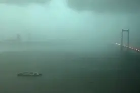 武汉突然“变脸”白昼变黑夜，或出现10级雷暴大风夹带冰雹视频封面