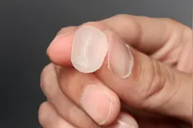 用透明胶带、热熔胶提取指纹！可以解锁手机？再做一个指纹戒指！