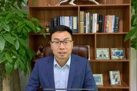 创业板继续高歌猛进，半导体ETF年内涨幅近50%，太凶猛了！视频封面