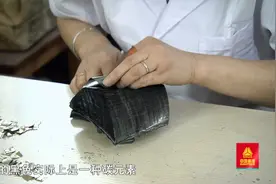 做金箔的关键材料乌金纸，有什么讲究？视频封面