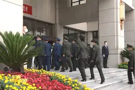 为如期实现建军一百年奋斗目标 建成世界一流军队团结奋斗视频封面