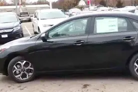 动感A级家轿新选择，起亚Forte实车展示，它是思域的强力竞争对手