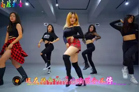 4K经典车载夜店DJ舞曲罗大佑《童年》加美女舞蹈背景，太好听了！