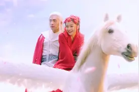 甜歌王子汪苏泷《有点甜》歌词唯美好听，恋爱的酸臭味太上头了