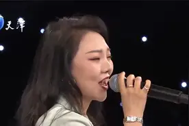 美女酒吧驻唱清唱《往后余生》，自曝月薪高达一万五丨非你莫属