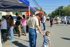 东营市民喜爱自己的月饼机厂月饼大名鼎鼎是油城一大靓点视频封面