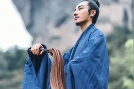 道观里的道士为什么钟爱古装？穿古装是为了好看么？