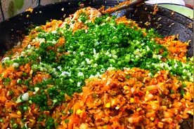 重庆农村做腊肉饺子，第一次见这样做饺子馅，做法一绝馅香爆汁视频封面