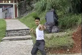 叶寒冰两节棍实用搏击术视频封面