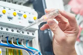 漏保每隔2小时就跳闸一次，非常有规律的故障，难住了很多老电工视频封面