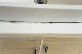 清理玻璃胶有技巧，这样做，省时又省力视频封面