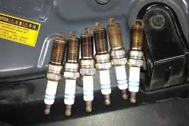 火花塞渗油是哪的原因？去维修找不到故障，车主苦不堪言视频封面