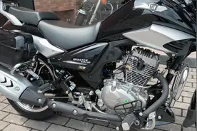 豪爵新款小太子，排量150，颜值颇高，配CBS，听听声浪如何？视频封面