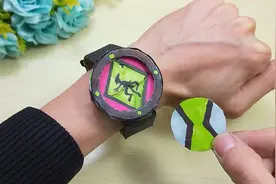 做个搞怪的少年骇客ben10切换神兽手表，滑动变换四种形态太有趣