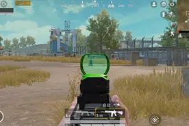 和平精英：游戏上线绿点瞄准镜？遇到敌人都能爆头，刷新率很低！