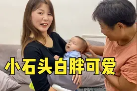 农村五个月宝宝扎第一颗乳牙，河南习俗大姑姐得花钱，豆妈：我买