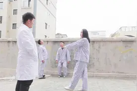 精神病院果然出人才，美女患者独树一帜，把大夫整无语了视频封面
