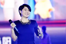 沈春阳为了新剧暴瘦20斤，变身东北孔孝真，美到认不出视频封面