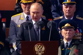 普京阅兵式讲话:俄通过对乌发起特别军事行动,先发制人地击退侵略视频封面
