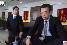 一口气看完《大时代》，穷小伙们逆袭千万富翁，却在最困难时分家
