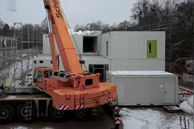 延时拍摄，一栋模块化房子建造过程，跟搭积木一样简单