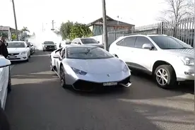 迪拜土豪婚礼现场，豪车是亮点视频封面