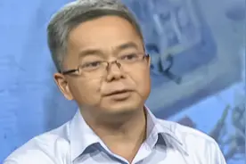 银耳羹具有润肺功能，中医专家：但是这些人不能吃