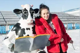 章子怡两个孩子真的在喝飞鹤奶粉吗？视频封面