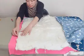 棉被用久了不宣软？教你1招就能解决，蓬松暖和又舒适