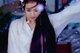 王楚然古装跳舞，一舞而轻笑花带雨，这就是绝世舞姬魅惑众生！视频封面