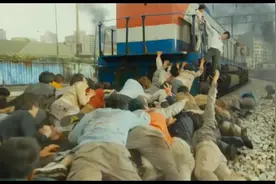 丧尸为什么不咬同类，还爱凑热闹！视频封面