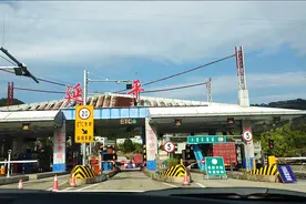 实拍南平建阳到延平高速路况，部分高速路口封闭，大家出行请注意