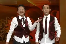 贾玲白凯南小品：《大话捧哏》，看看早年贾玲瘦的时候，真女神。视频封面