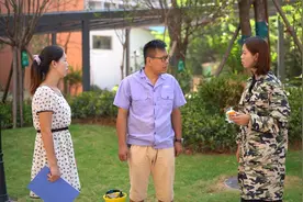 女老板低调视察工地，发现经理克扣工人的餐补费，当即开除了经理视频封面