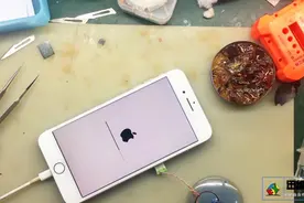 苹果手机无服务刷机后为何会变砖？iPhone8P的通病 90%是它的问题视频封面