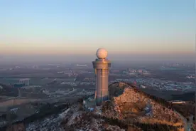 嘉祥县城北小山上突然出现一个大圆球，它到底是干什么用的呢？