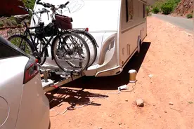 比亚迪唐今天不缺电，但满电下长坡刹车效率降低，不得不停车放电