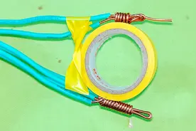 这才是缠电工胶布的正确方法，干了十几年电工才知道，以前缠错了