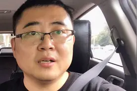 网传加油就省钱软件靠谱吗？小伙实测把油箱加满，结果意外。